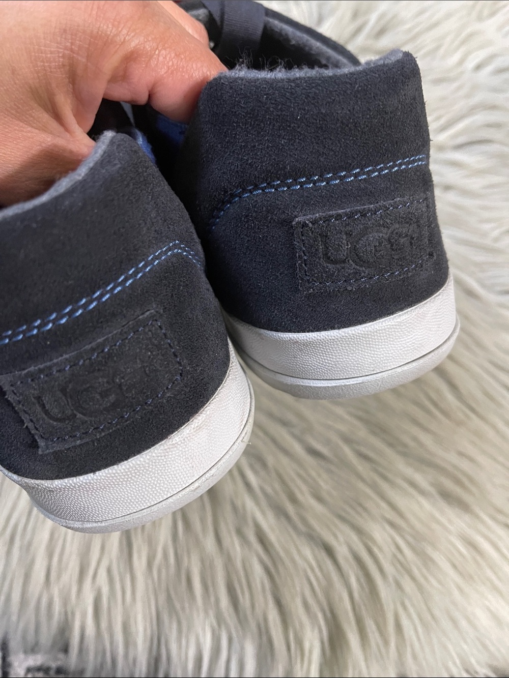 UGG Women's Suede Slip-On🔥🔥🔥🔥🔥 - Picture 3 of 6